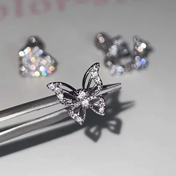 Jewelry - Silver Butterfly 🦋Stud Earring